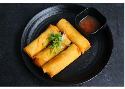 Vegetable Spring Rolls (4)