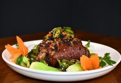 Three Peppers Braised Pork Elbow (spicy)