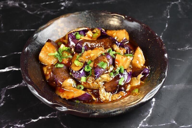Eggplant in Spicy Sour Garlic Sauce (spicy)